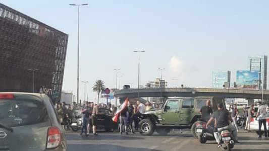 Photo: Protesters block Jal el-Dib highway