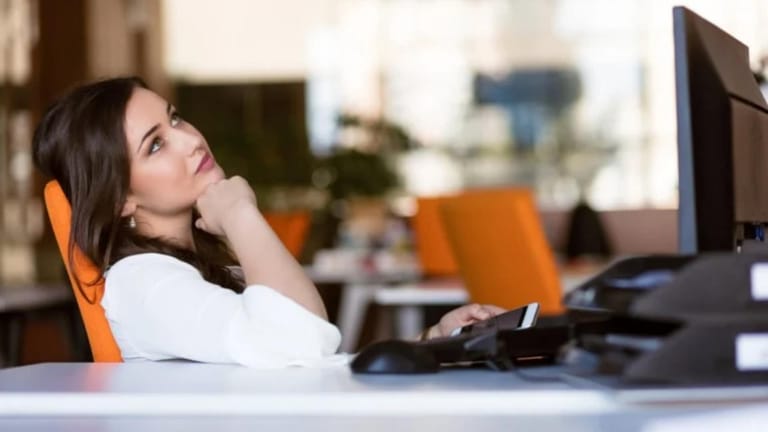 لا تخجلوا من أحلام اليقظة.. إليكم فوائدها