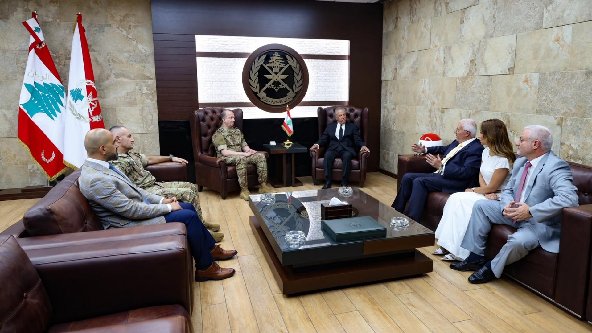 قائد الجيش التقى وفدا من الشراكة اللبنانية الأميركية للنهضة