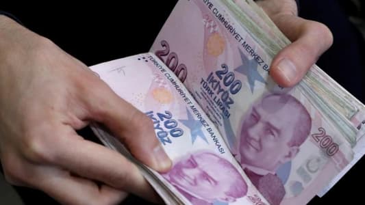 رويترز: الليرة التركية تهبط إلى 13.2 مقابل الدولار