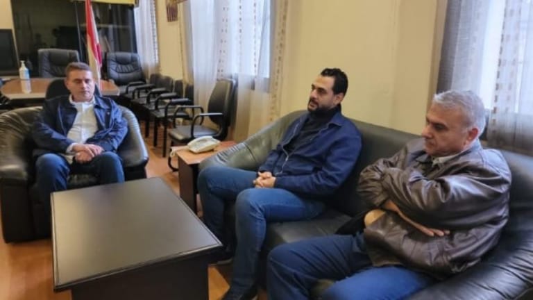 جولة لفقيه وأبو حيدر في السوق التجارية في النبطية