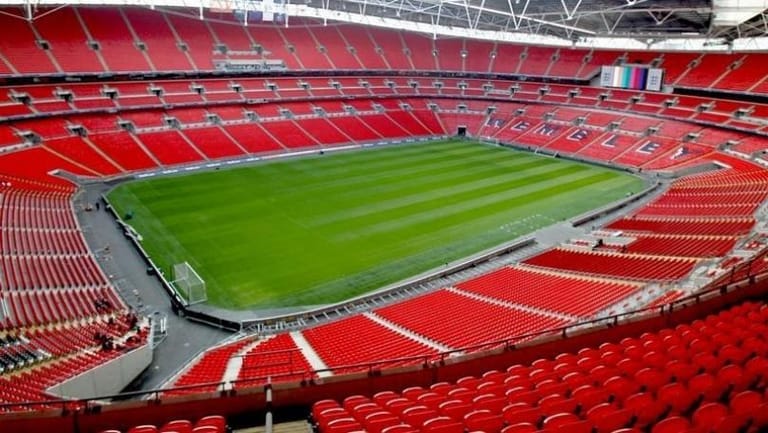 ملعب ويمبلي: التصدي لمحاولة اقتحام جماهير لمباراة نهائي اليورو من دون تذاكر