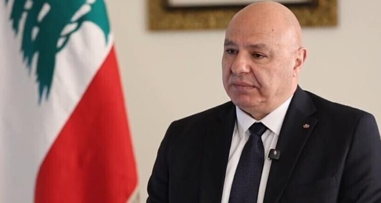 President Aoun arrived in the Kingdom of Bahrain, accompanied by the Foreign Minister, on an official visit in response to an invitation from the King of Bahrain