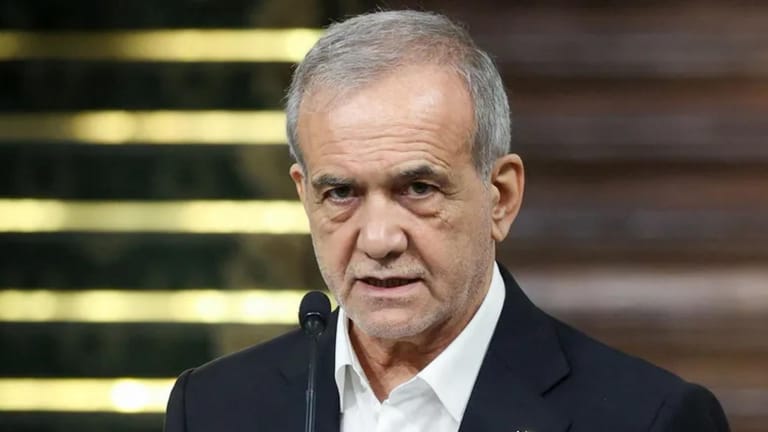 الرئيس الإيراني خلال اتصال هاتفي مع رئيس الوزراء الهندي: نحتفظ بحقنا في الدفاع عن الوطن