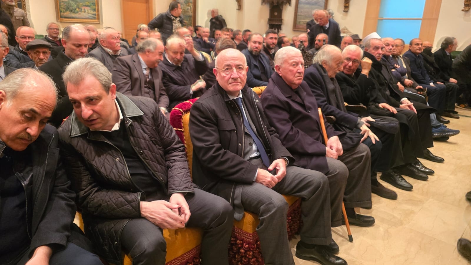 بالصّور: وداع محسن دلول بمأتم رسمي وشعبي