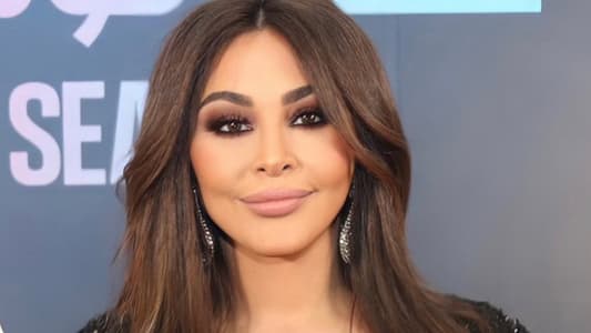 إليسا الى المغتربين: ”بتفرق عصوتكن تسجلوا لتعاقبوهن“