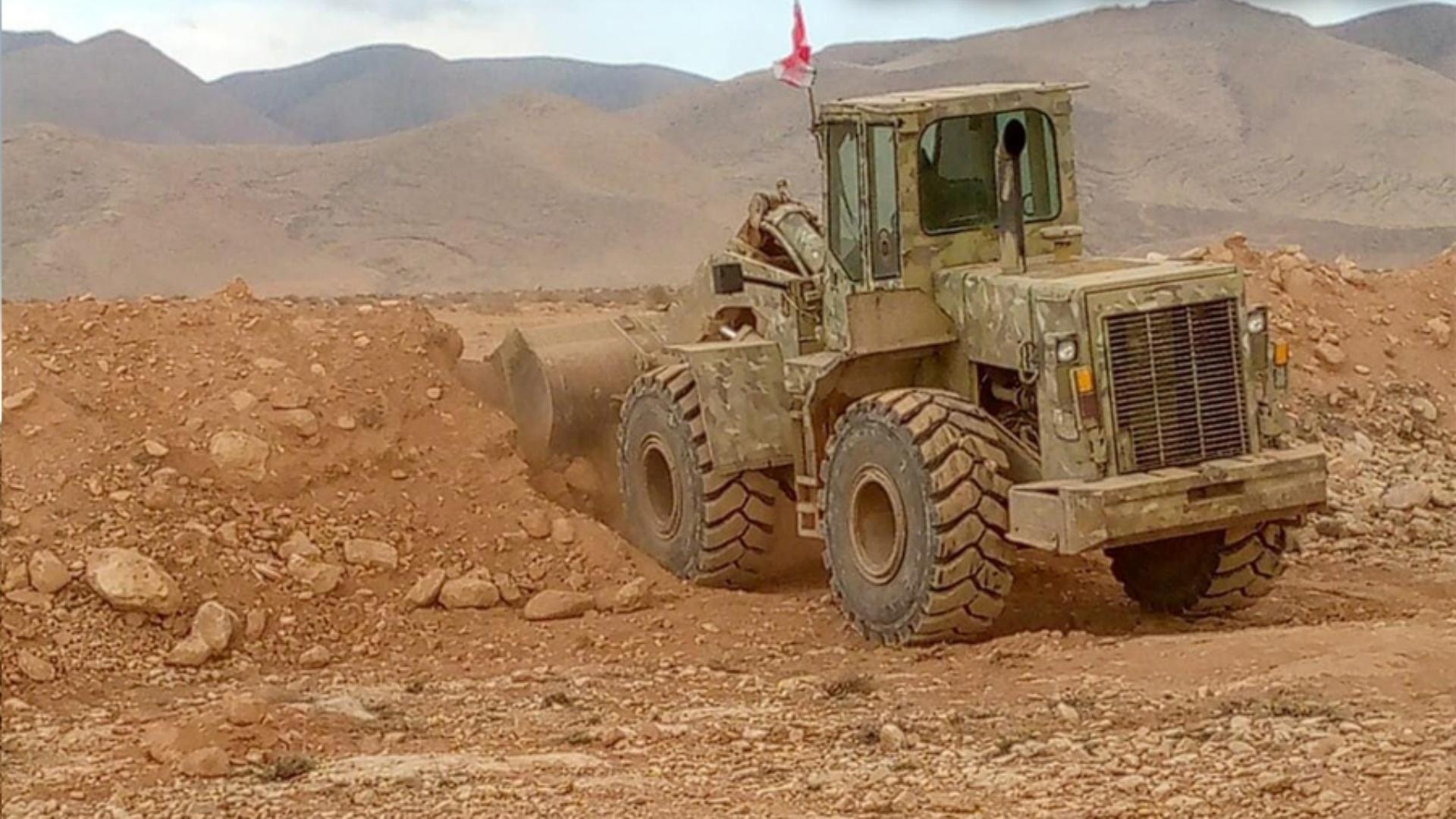 Photos: The army closes 4 illegal crossings