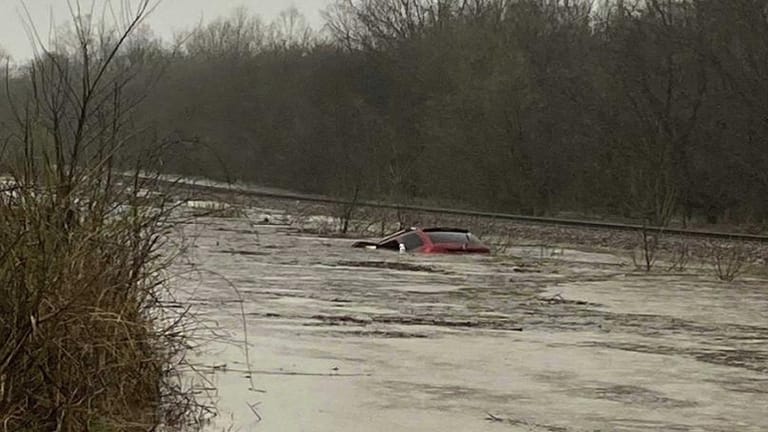 7 قتلى جراء إعصار ضرب جنوب الولايات المتحدة