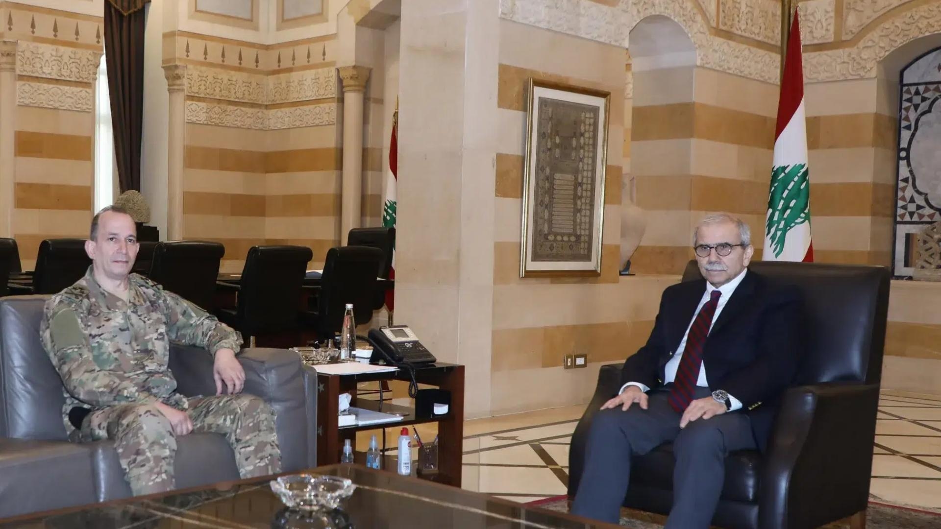 معلومات mtv: رئيس الحكومة نواف سلام التقى في منزله بقريطم قائد الجيش رودولف هيكل