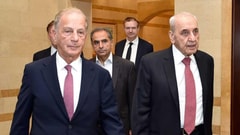 عيسى يواصل حراكه... وبرّي أقرب إلى مسار واشنطن