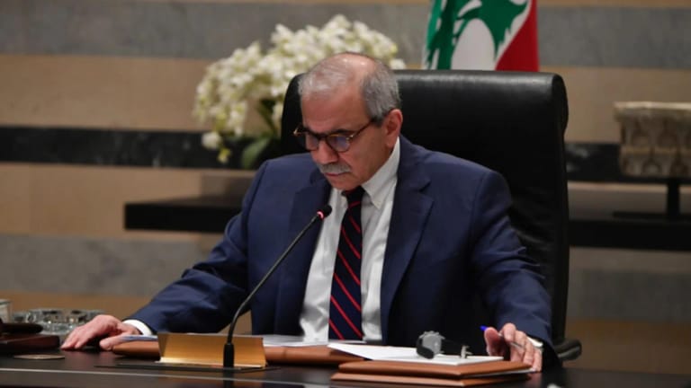 وزراء إلى المحاكمة وتشكيلات أمنية شاملة