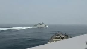 بالفيديو: سفينة حربيّة صينيّة تقطع الطريق أمام مدمّرة أميركيّة