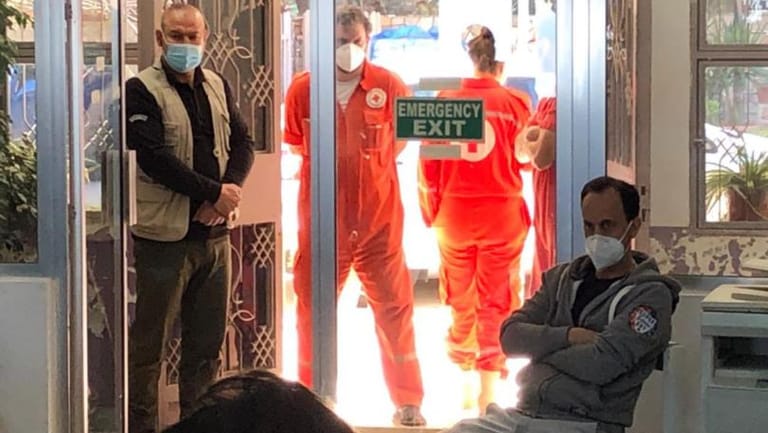 بالصّور: تلقيح 59 شخصاً في دار لرعاية المسنّين في بحرصاف