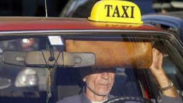 "السرفيس" بالدولار؟ التفاصيل في النشرة المسائية