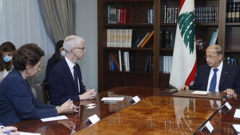 الرئيس عون التقى الوزير الفرنسي فرانك ريستر واطّلع منه على مسار المساعدات الفرنسية التي تقدّم لاسيما بعد الانفجار في مرفأ بيروت وأكد الوزير استمرار الدعم الفرنسي للشعب اللبناني