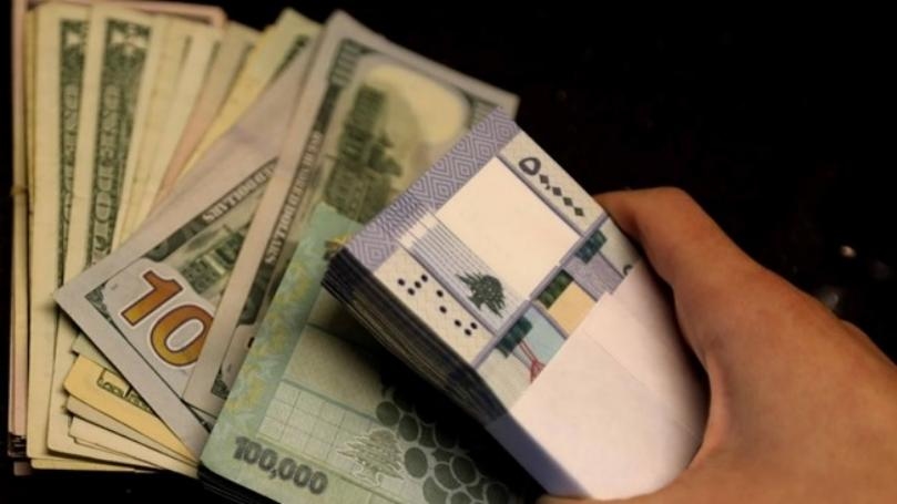 ما مصير سعر الدولار في السوق السوداء؟