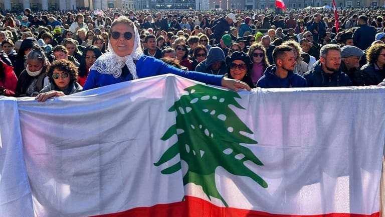 ملفّ لبنان في الفاتيكان واتصالات مهمّة... وقصّة البابا مع "بلاد الأرز"