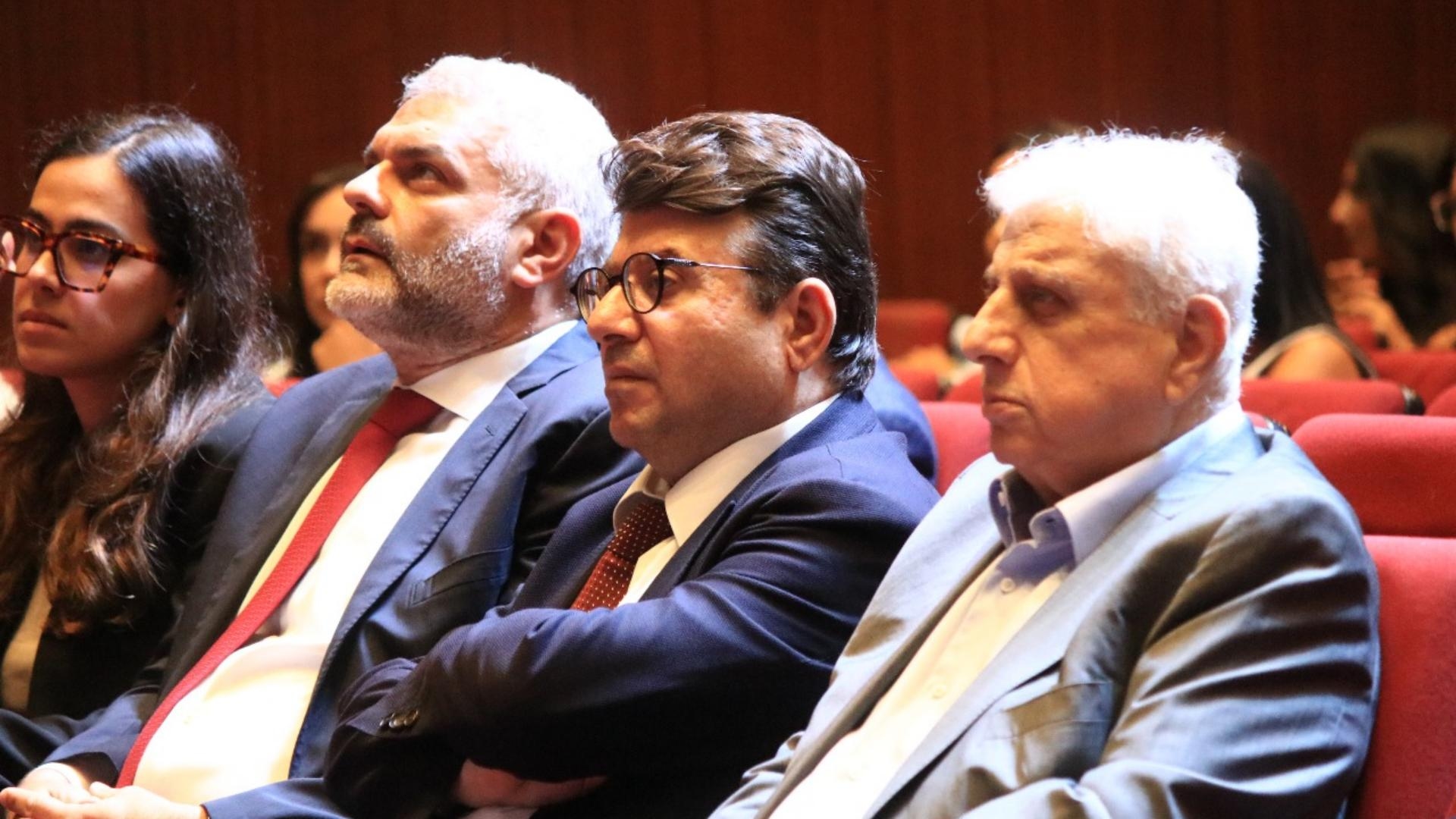 سلسلة محاضرات في نقابة المحامين في بيروت