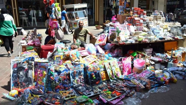 الحرب تُنغّص حركة أسواق صيدا