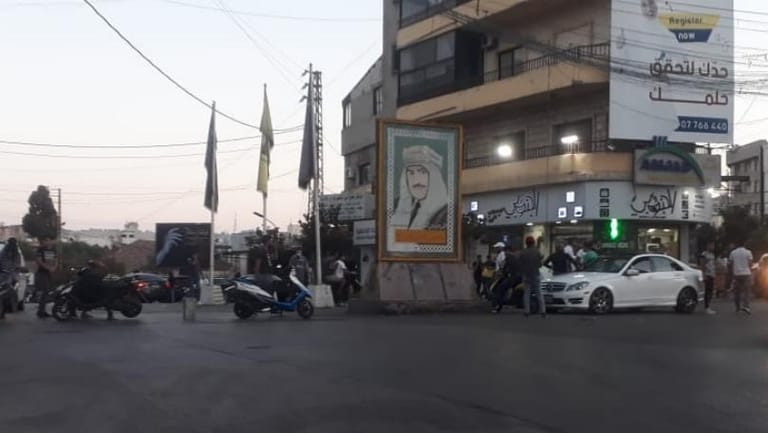 إقفال المدخل الشمالي لمدينة النبطية قرب تمثال الصباح