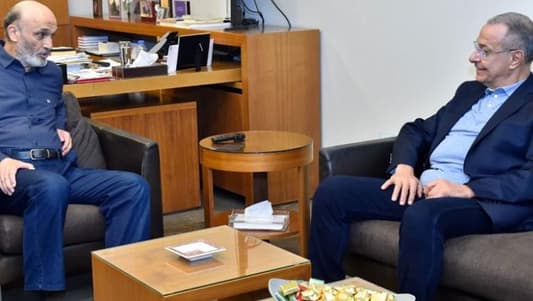 Geagea meets Head of Hadath Municipality