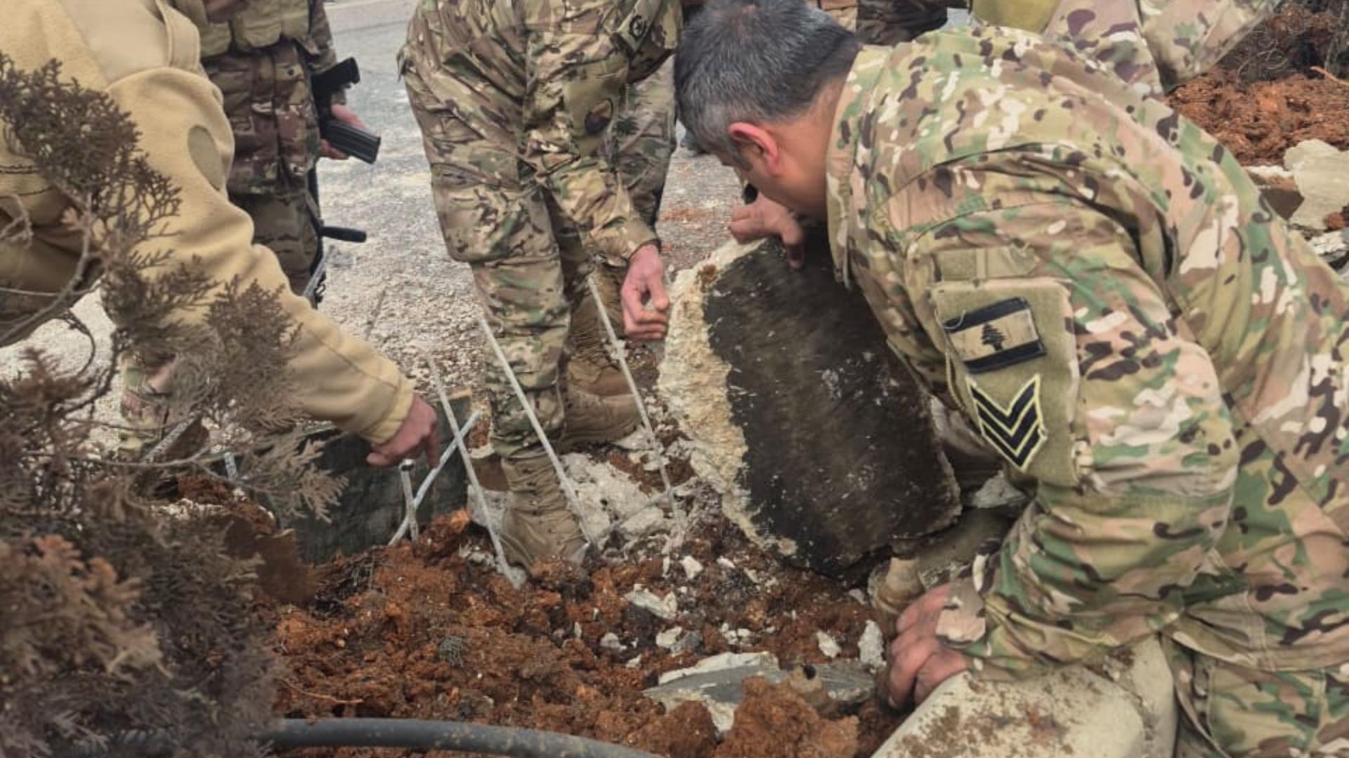 بالصور: غارتان... في بعلبك