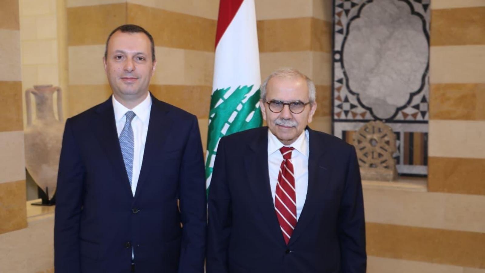 Salam receives new Lebanese ambassadors to Chile, Hungary
