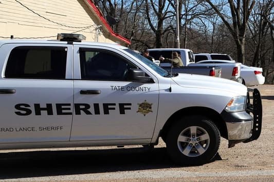 Six dead as gunman goes on rampage in small Mississippi town