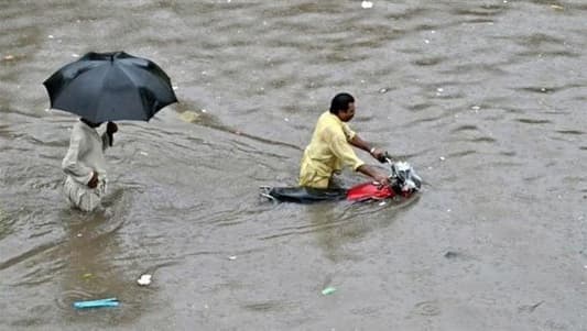 مقتل 29 شخصاً وإصابة 50 آخرين بسبب الأمطار الغزيرة في باكستان