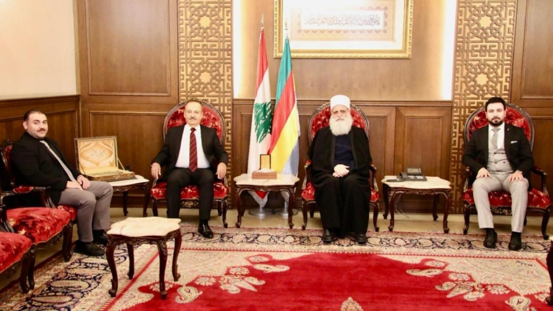 شيخ العقل استقبل شخصيات وتلقى اتصالات مهنّئة بنجاح القمة الروحية
