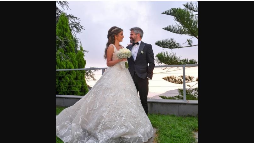 نانسي عجرم بصور عائلية لافتة من زفاف شقيقها