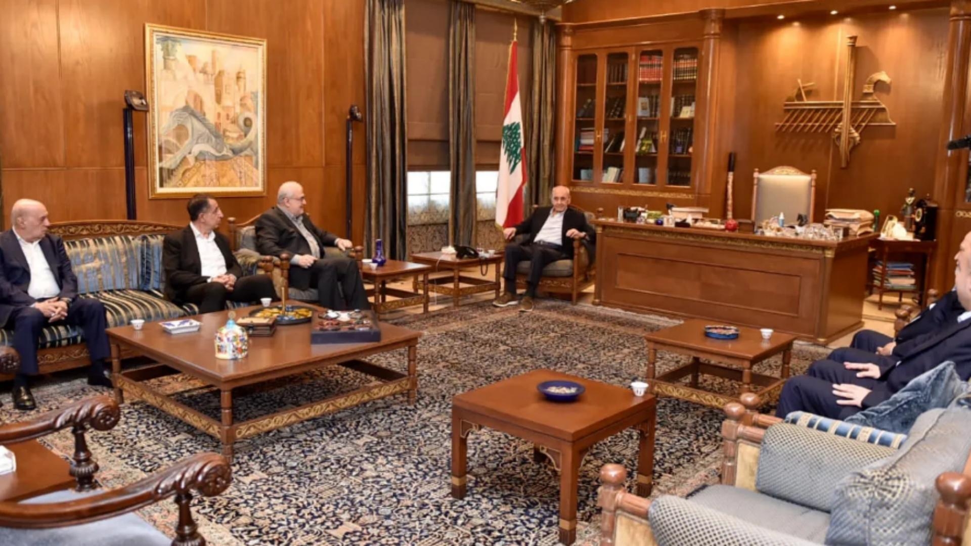 "كاتم أسرار" برّي في طهران... نعيم قاسم السبب؟