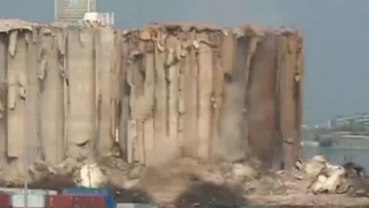 مصدر رسمي لـmtv: الاختبارات التي أجريت على المواد الموجودة أسفل الصوامع نفت ما حُكي عن مواد خطرة وسامة قد تنبعث مع سقوطها
