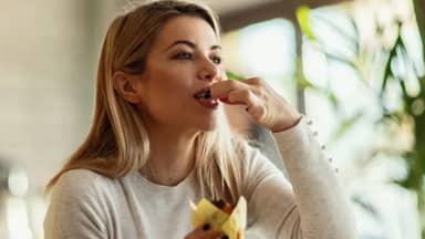 عادة سيّئة تؤثّر على عمليّة الهضم