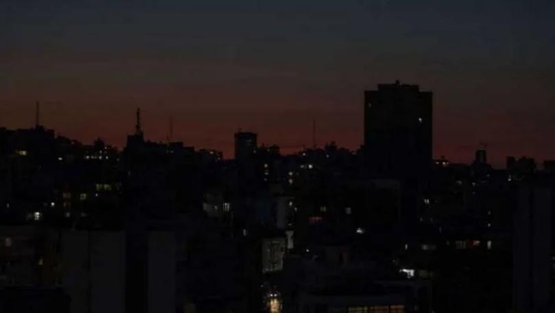 فياض يحذّر ويحمّل "المركزي" المسؤولية: "العتمة راجعة"... ومنصوري يردّ