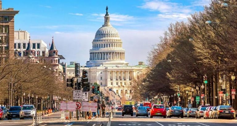 القرار الأميركي يهز تنظيم الإخوان والساحة السنية في لبنان