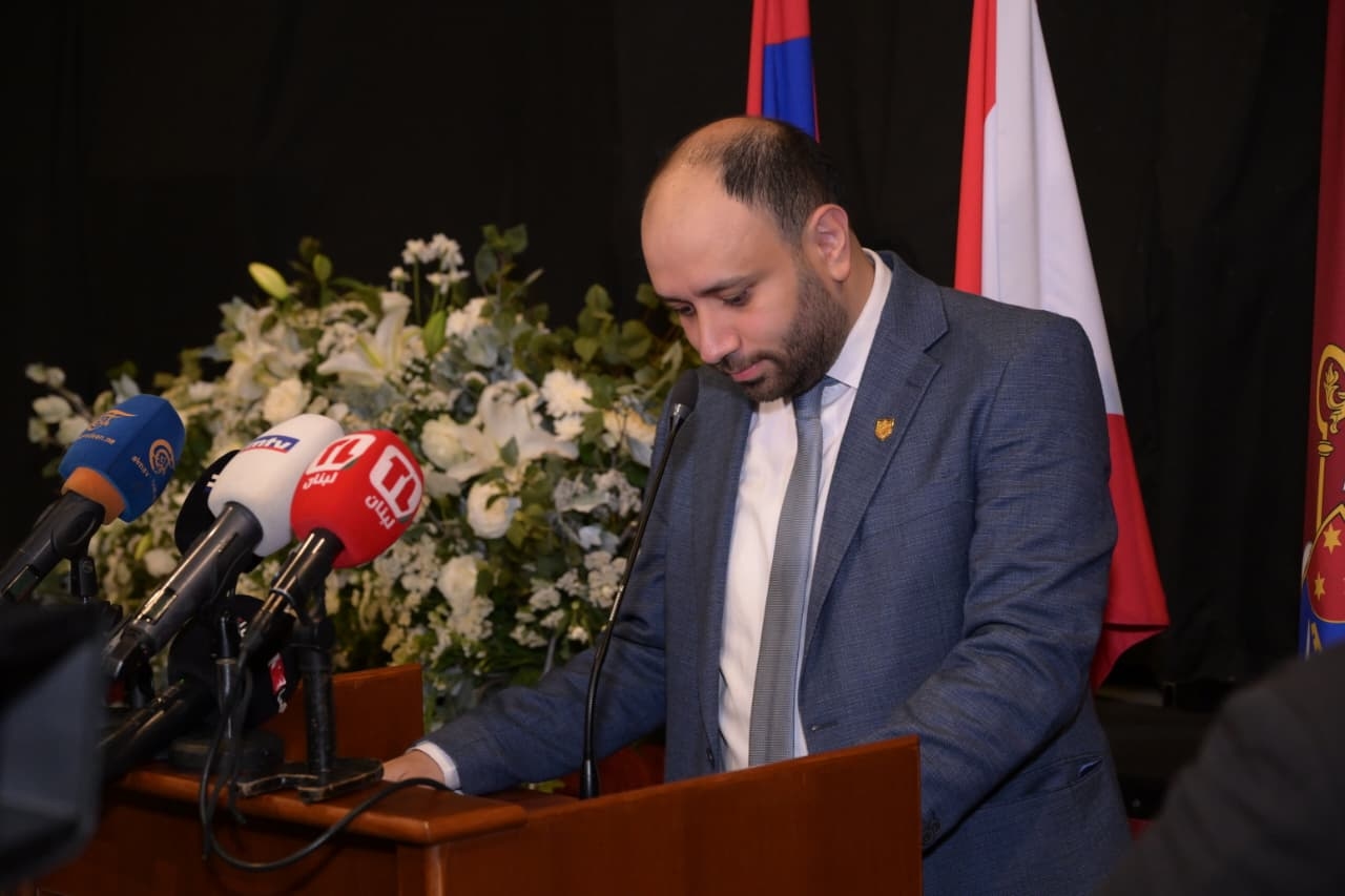 ميناسيان: لنبرهن عن وحدتنا في وطننا
