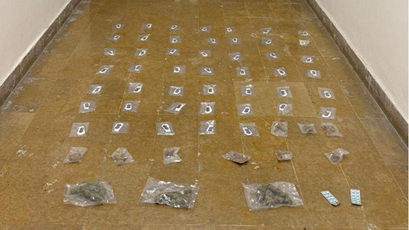 بالصور: توقيف مروّج مخدّرات بالجرم المشهود... وهذا ما ضُبط