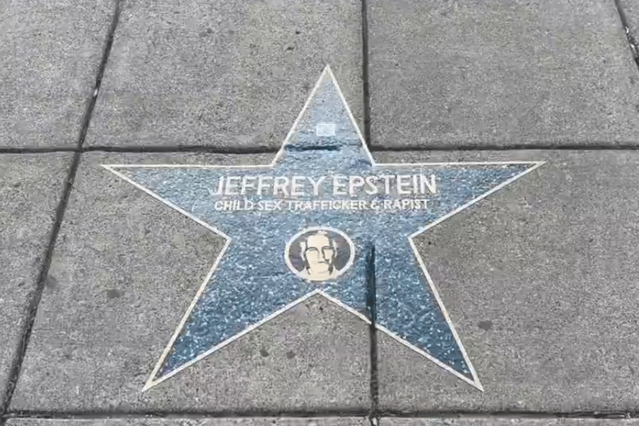 بعد ممشى المشاهير في هوليوود أصبح هناك "ممشى العار"... من هم نجومه؟