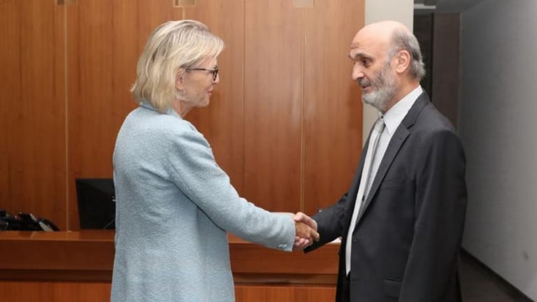 جعجع: الدعوة للتفاهم أو التسوية مع "الممانعة" حول الرئاسة مرفوض