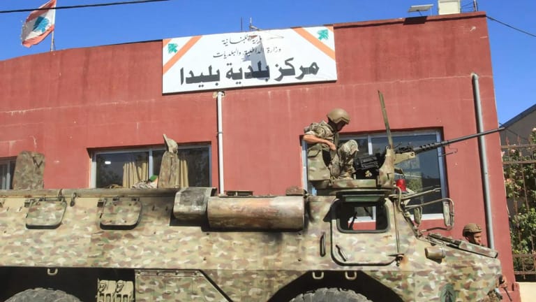 لبنان الرسمي ينتقل إلى "التصدي العسكري"