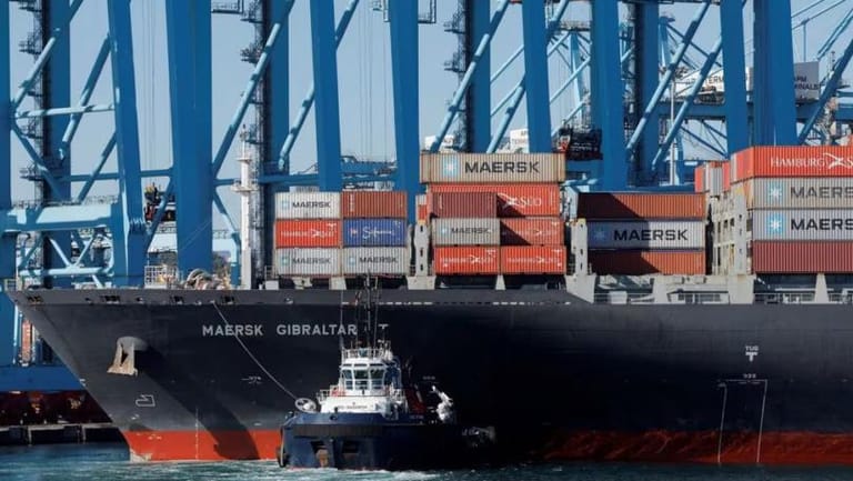 Maersk to pause all container ship traffic through the Red Sea