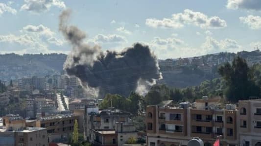 Photo: An airstrike targeted a building in the neighborhood opposite to the Nabatieh Justice Palace hill