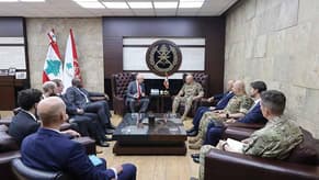 Army chief discusses developments along southern border with UK Foreign, Defense Secretaries