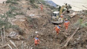 19 dead in southern China road collapse