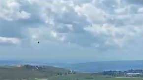 بالفيديو: طائرة حربية على علو منخفض جداً