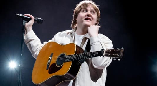 Lewis Capaldi ‘Thought He Was Dying’ Until Being Diagnosed for Dizzy Spells