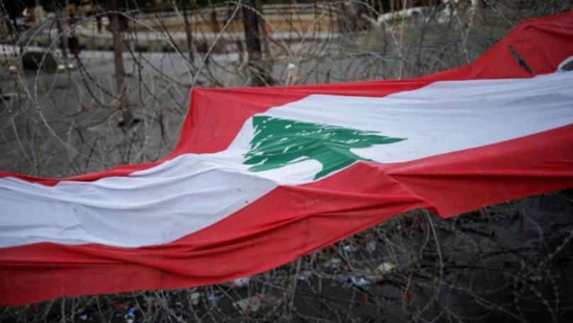 بالثلاث