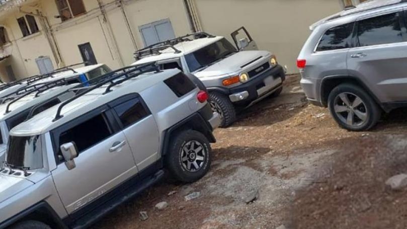 دهم منازل مطلوبين بتجارة المخدرات... وهذا ما ضُبط