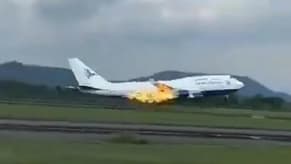 Indonesia plane makes emergency landing